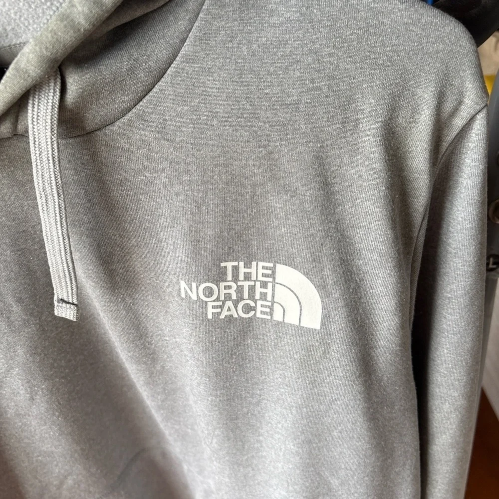 The North Face Gray Pullover Hoodie Men’s Size L